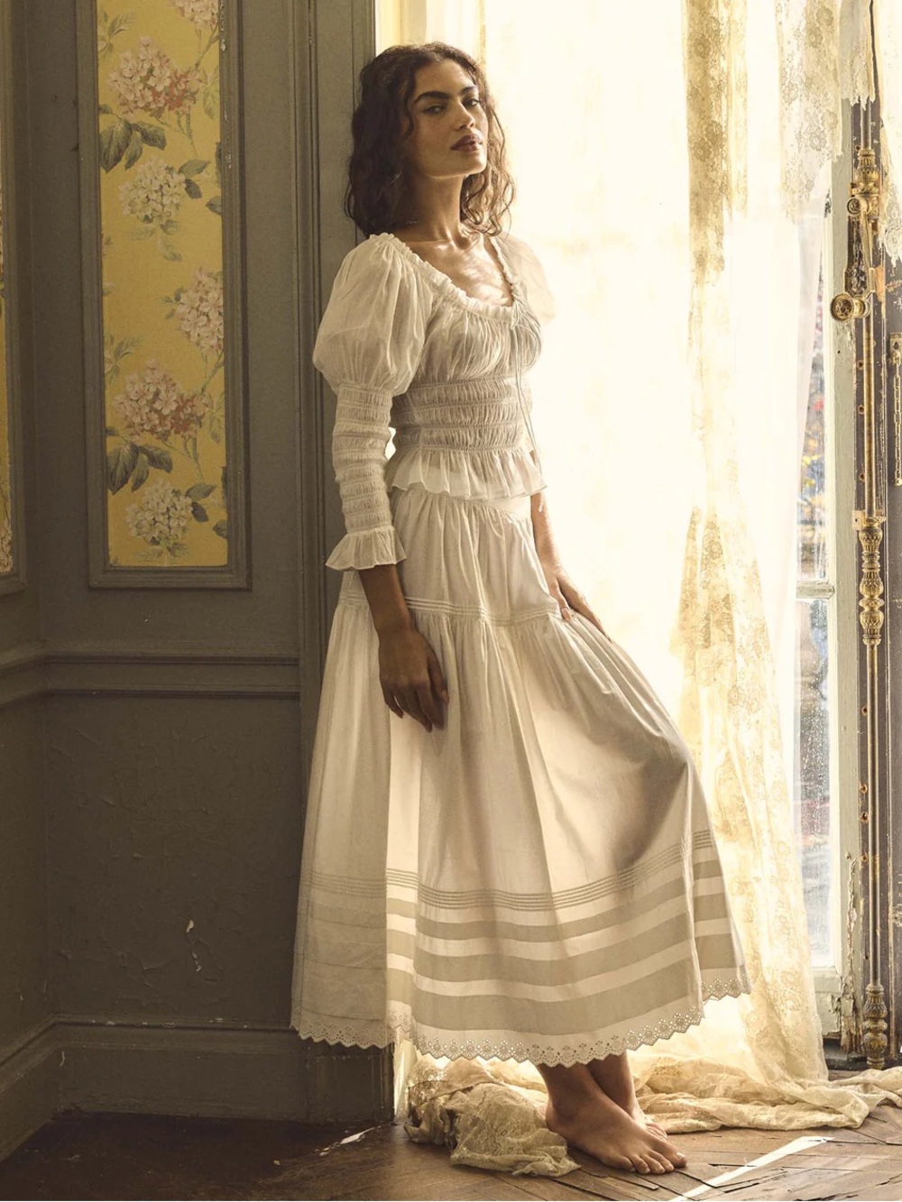 DOEN Sebastiane Skirt in Powder - Picture 2 of 8